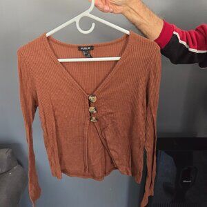 Open front top with buttons